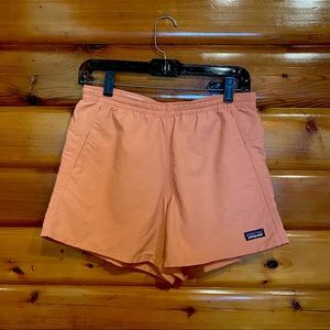 Patagonia Women’s 5” Baggies - Small, Mellow Melon